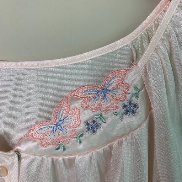 NWT Vintage Shadowline Night Shirt Long-Sleeve with Floral Embroidered Neckline - Picture 4 of 10